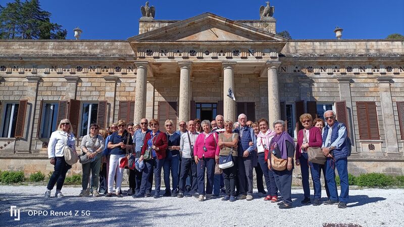 Foto di gruppo in viaggio
