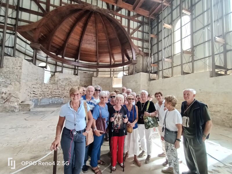 Foto di gruppo in viaggio